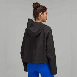 Lululemon rain chaser size 8 NWOT